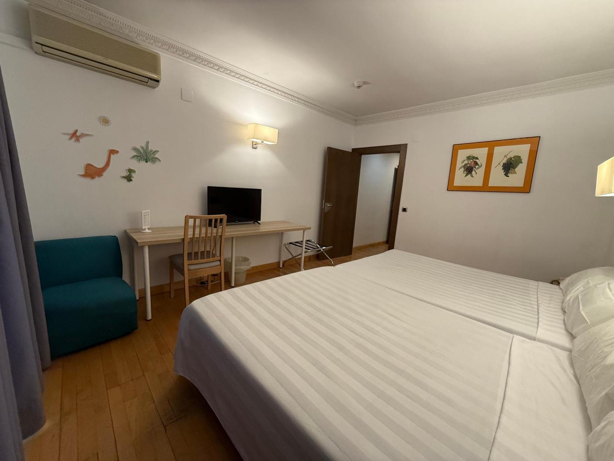 Hotel Virrey Арнедо Экстерьер фото